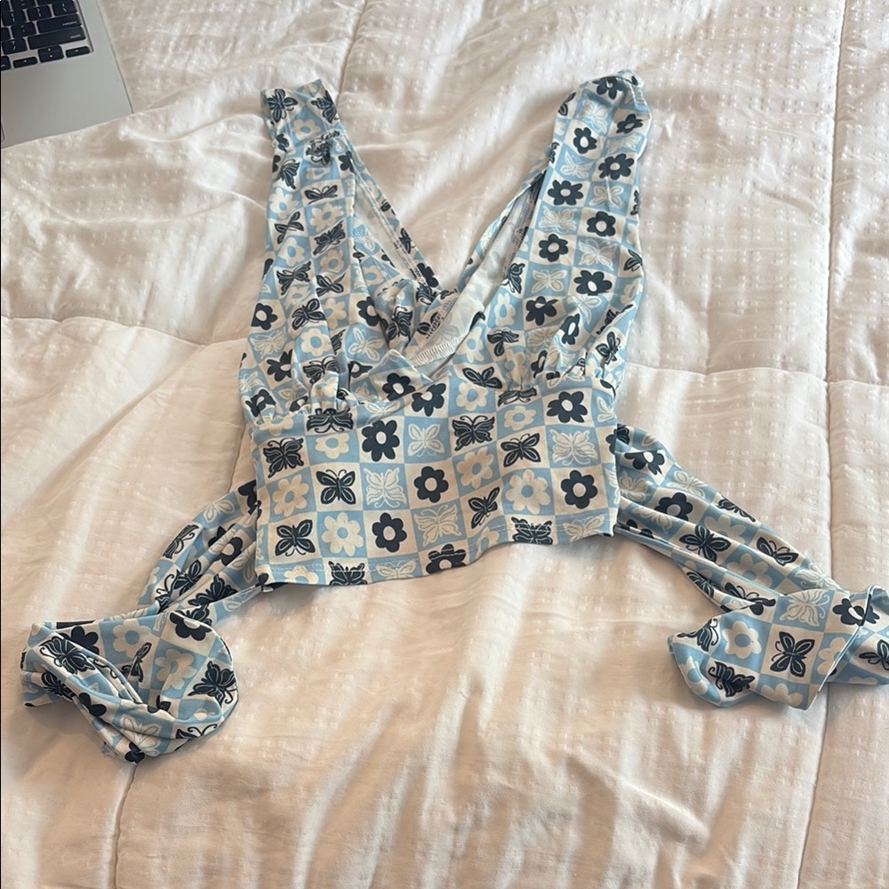 Urban Outfitters Blue and White Tie Front Cropped Tank Top